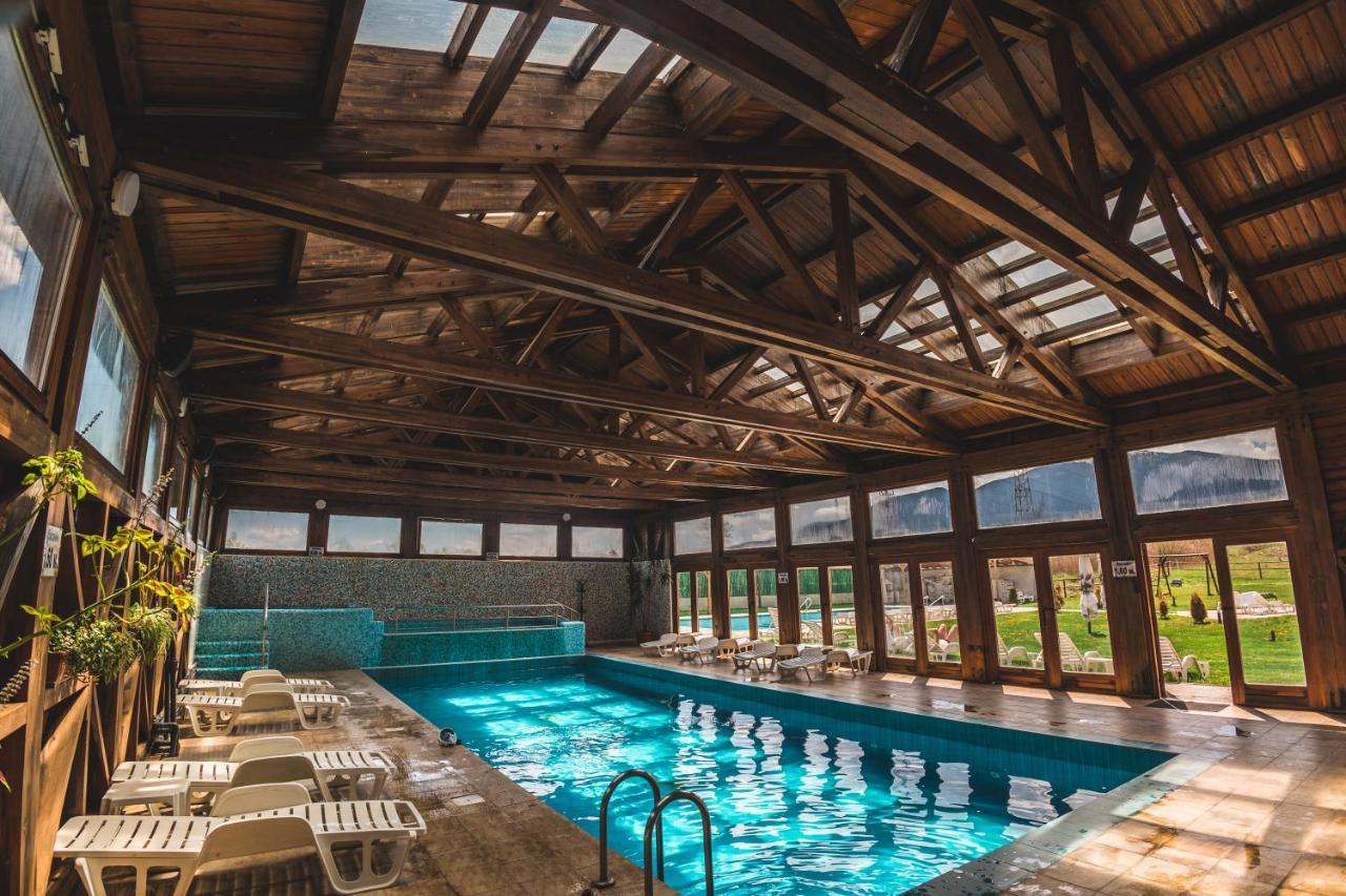 Thermal Hotel Seven Seasons サパレヴァ・バニャ エクステリア 写真