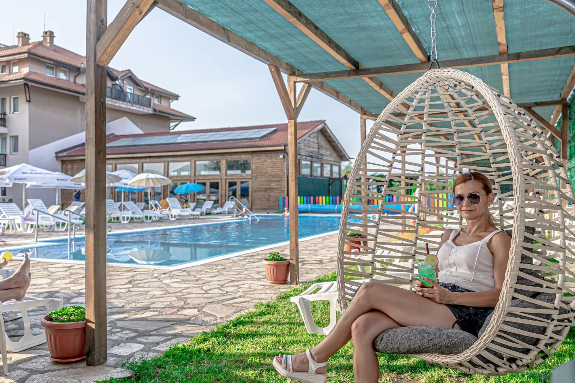 Thermal Hotel Seven Seasons サパレヴァ・バニャ エクステリア 写真